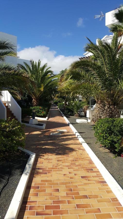 Sunny self-catering apartment Costa Teguise, Lanzarote, Spain Esterno foto