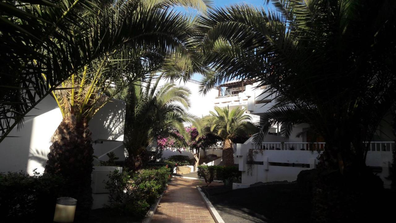 Sunny self-catering apartment Costa Teguise, Lanzarote, Spain Esterno foto