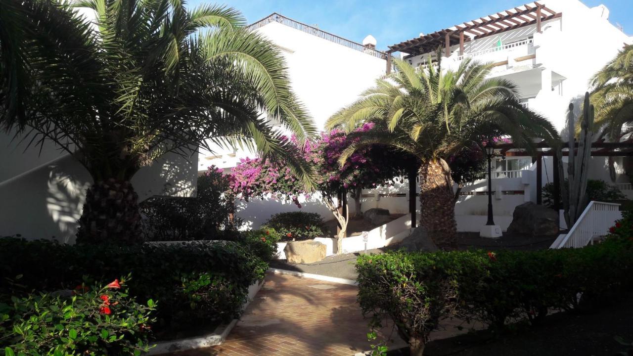Sunny self-catering apartment Costa Teguise, Lanzarote, Spain Esterno foto