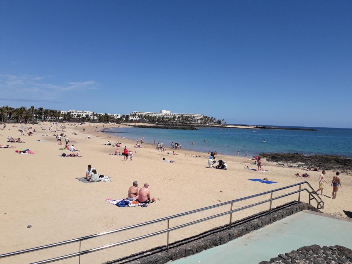 Sunny self-catering apartment Costa Teguise, Lanzarote, Spain Esterno foto