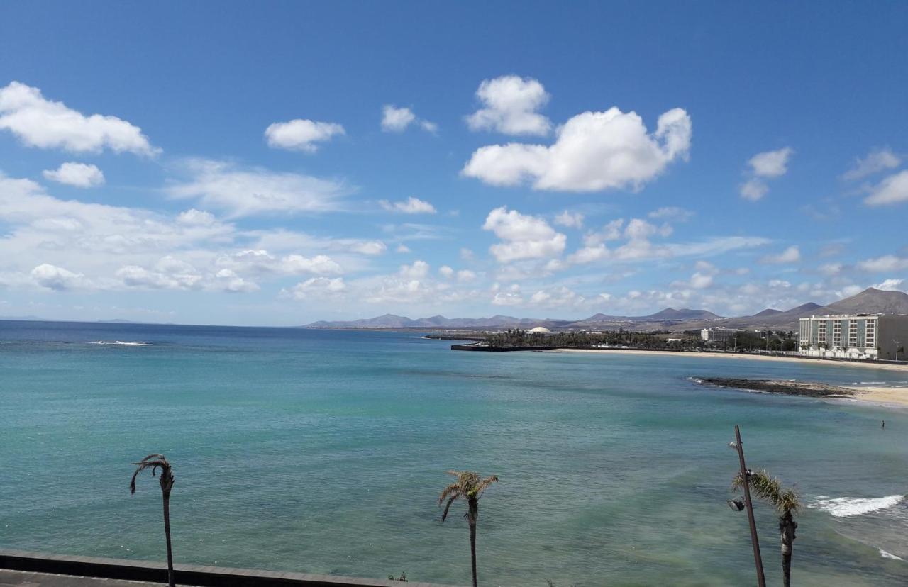 Sunny self-catering apartment Costa Teguise, Lanzarote, Spain Esterno foto