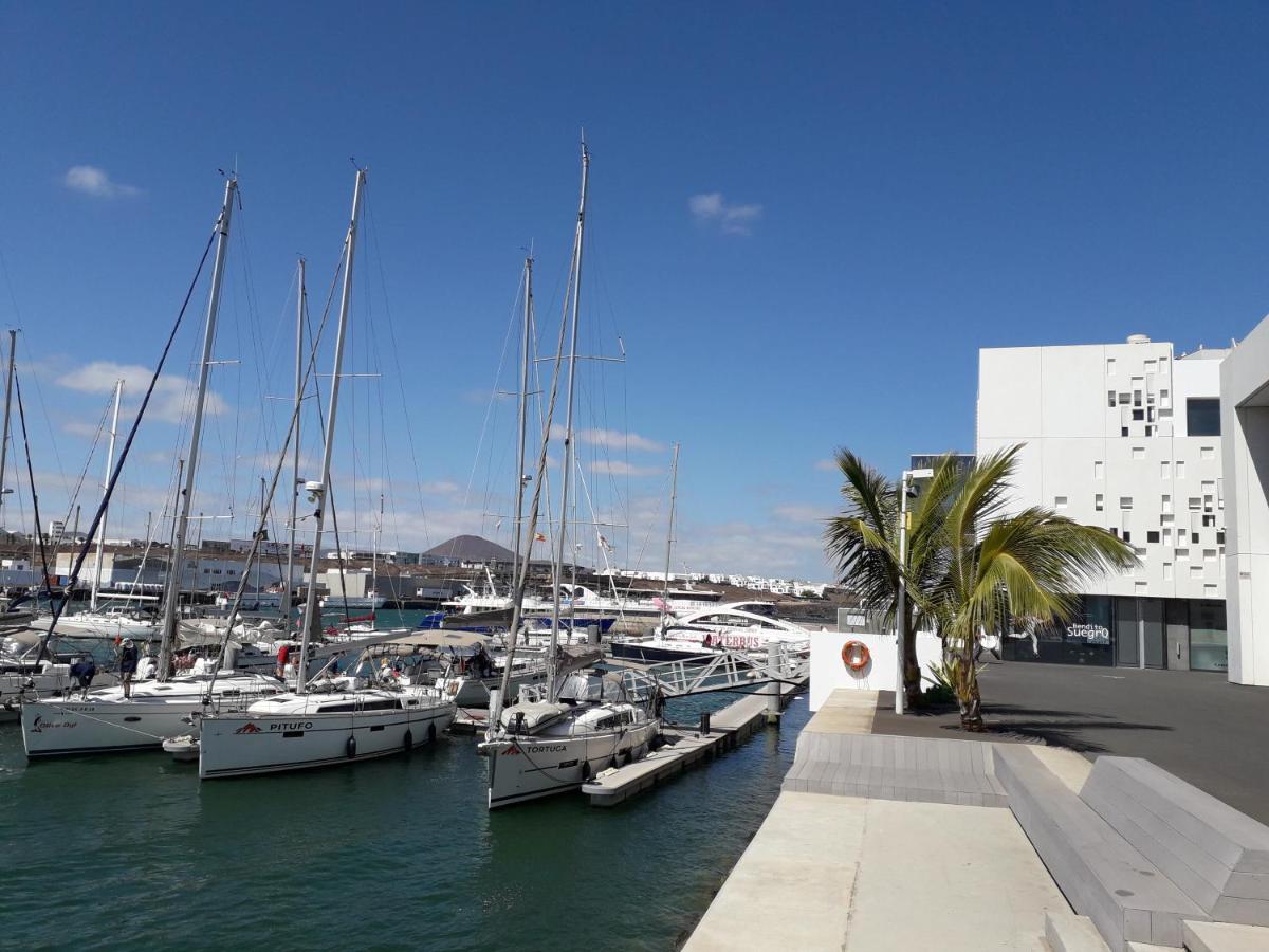 Sunny self-catering apartment Costa Teguise, Lanzarote, Spain Esterno foto